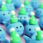12 Fondant Whale Cupcake T..